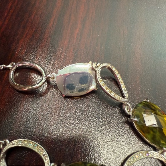 Avon  Silver/yellow green gemstone Necklace with ovals/rhinestones vintage - Picture 5 of 6